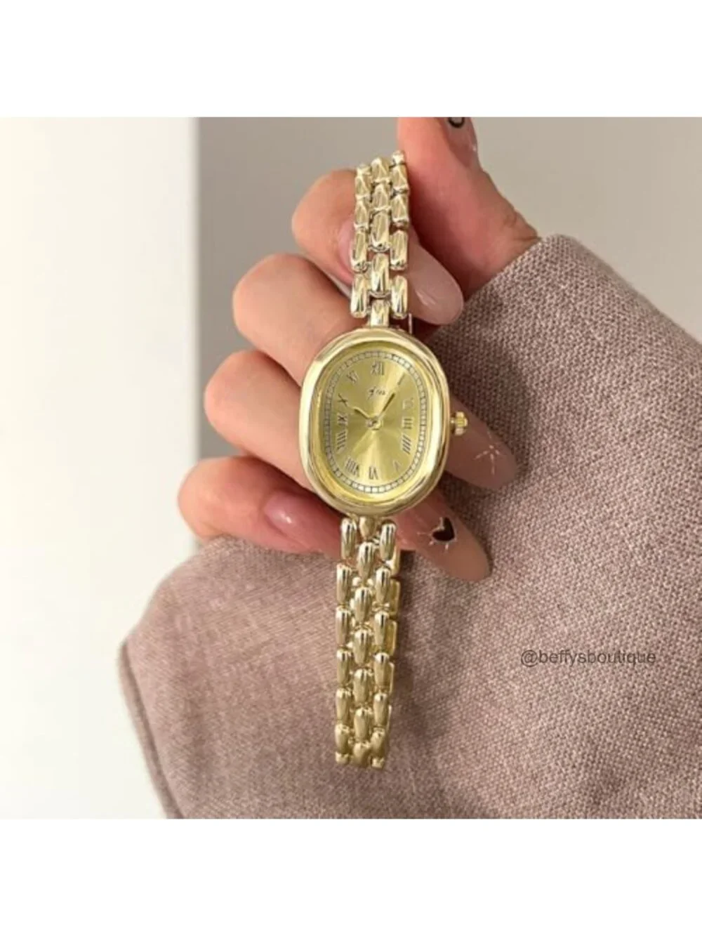 Women's Small Face Oval Quartz Analog Wristwatch with Metal Link Band, Slim